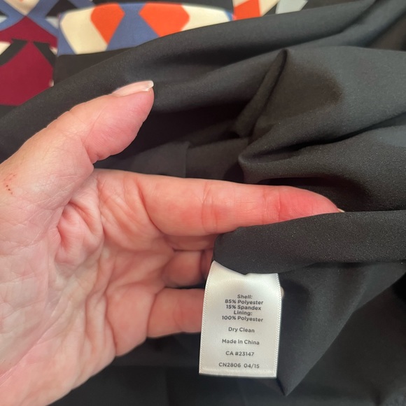 Talbots geometric placed print dress. SZ 16 Black/multi color. Round nec… - Picture 7 of 8